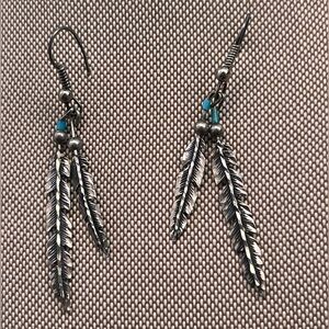 ❤️ Navajo Native American Sterling double Feather Dangle Earrings